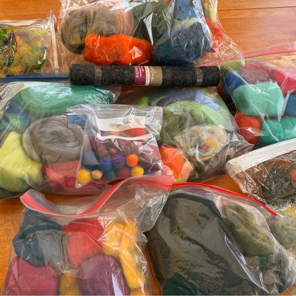 Wool Roving Bundle and Needle  Felting Supplies - Picture 2 of 6